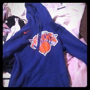 nike knicks hoodie